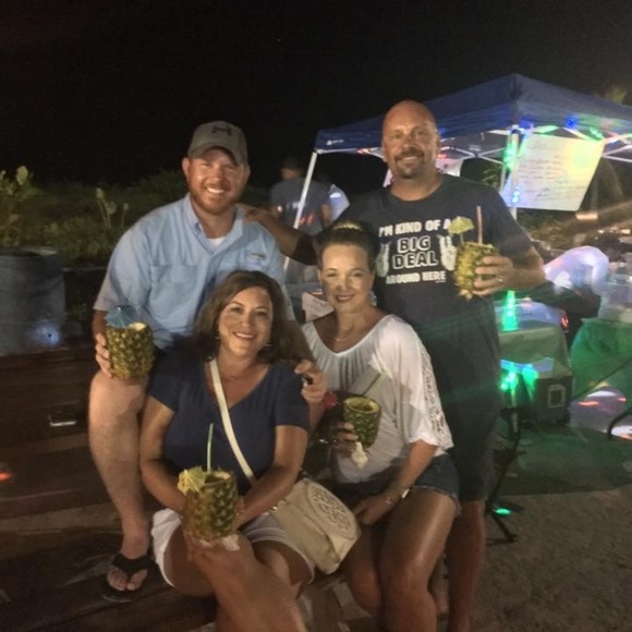 Meet your Posher, Lisa - Picture 2 of 2